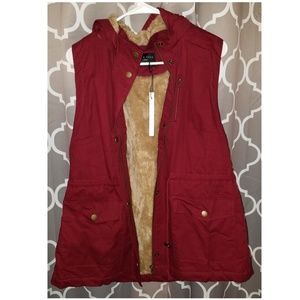 Burgundy Hooded Utility Vest. NWT.